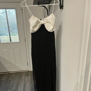 NWT Windsor Bow Dress